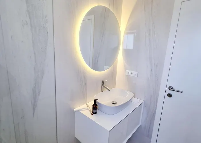 Activitas - Professional Fitness & Pool * Kaštela