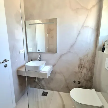 Activitas - Professional Fitness & Pool * Kaštela